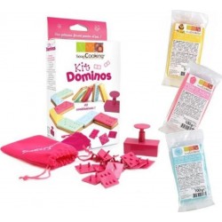 SCRAPCOOKING Kit Biscuits Dominos + 3 Sachets De Pâte À Sucre (bleu, Rose Et Jaune)